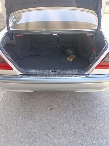 Mercedes C 220 1995, 453,386 km - 2.2 l - Bakı