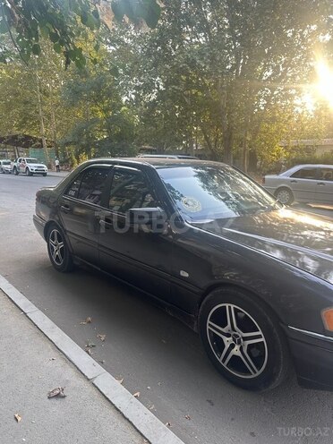 Mercedes C 180 1995, 435,000 km - 1.8 l - Mingəçevir