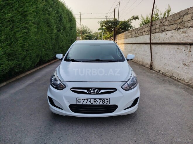 Hyundai Accent 2015, 241,402 km - 1.6 л - Bakı