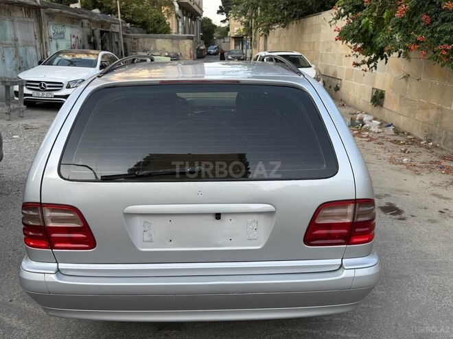 Mercedes E 240 2000, 202,456 km - 2.4 l - Bakı
