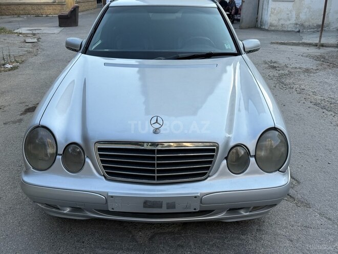 Mercedes E 240 2000, 202,456 km - 2.4 l - Bakı