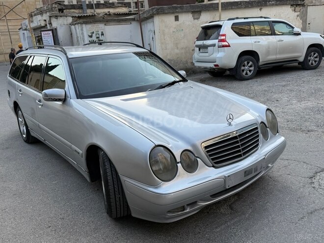 Mercedes E 240 2000, 202,456 km - 2.4 l - Bakı