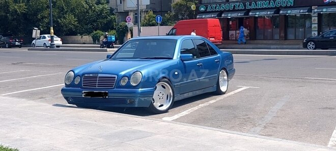 Mercedes E 230 1997, 356,000 km - 2.3 l - Bakı