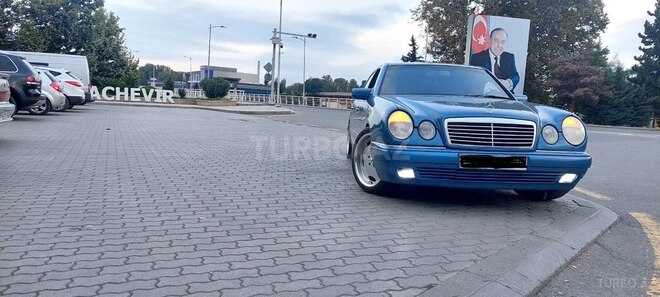 Mercedes E 230 1997, 356,000 km - 2.3 l - Bakı