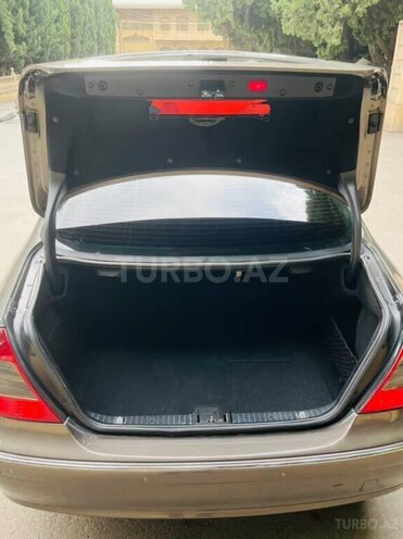 Mercedes E 220 d 2008, 298,000 km - 2.2 л - Şəmkir