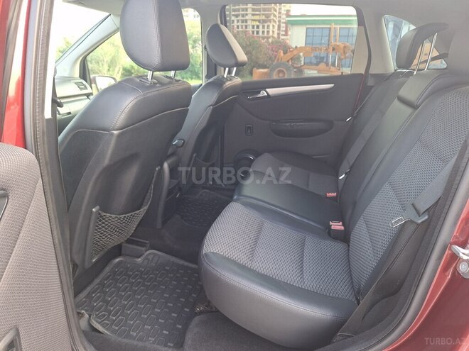 Mercedes B 170 2009, 276,000 km - 1.7 л - Bakı