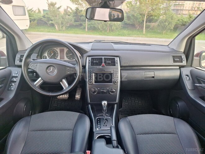 Mercedes B 170 2009, 276,000 km - 1.7 л - Bakı