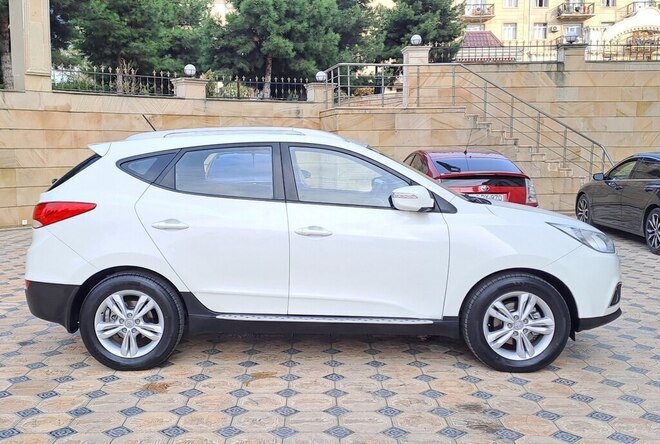 Hyundai ix35 2011, 158,000 km - 2.0 l - Gəncə