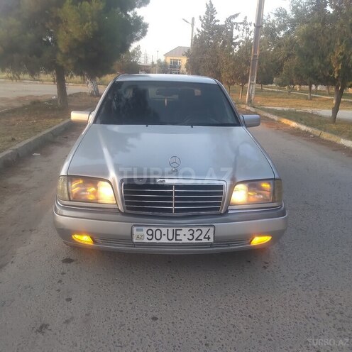 Mercedes C 220 1995, 635,000 km - 2.2 l - Salyan