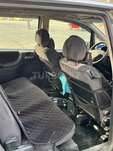 Opel Zafira 2001, 435,123 km - 1.6 l - Qusar