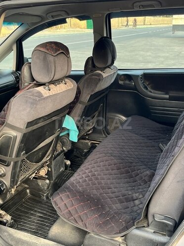 Opel Zafira 2001, 435,123 km - 1.6 l - Qusar