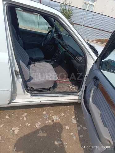 Mercedes E 250 1993, 555,500 km - 2.5 l - Goranboy