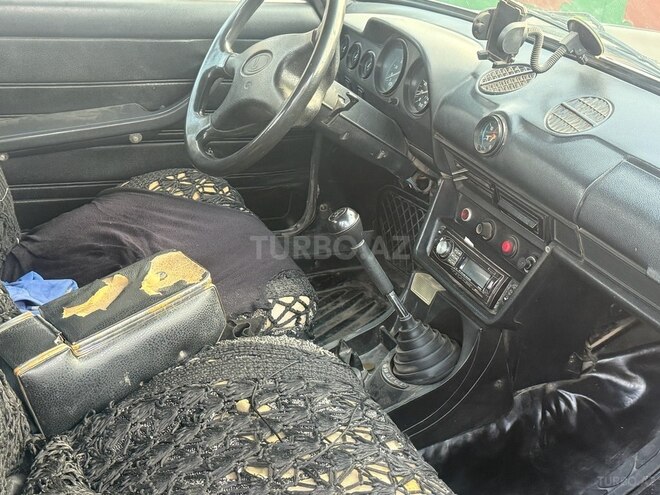LADA (VAZ) 2106 2005, 50,000 km - 1.6 l - Salyan