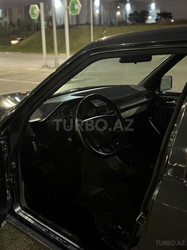 Mercedes E 220 1994, 404,870 km - 2.2 л - Bakı