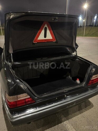 Mercedes E 220 1994, 404,870 km - 2.2 л - Bakı
