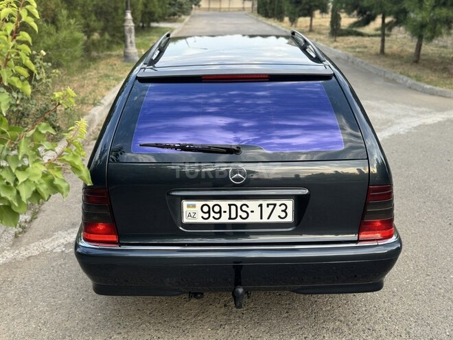 Mercedes C 220 1999, 318,000 km - 2.2 l - Saatlı