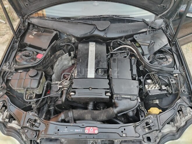 Mercedes C 230 2003, 245,000 km - 1.8 l - Bakı