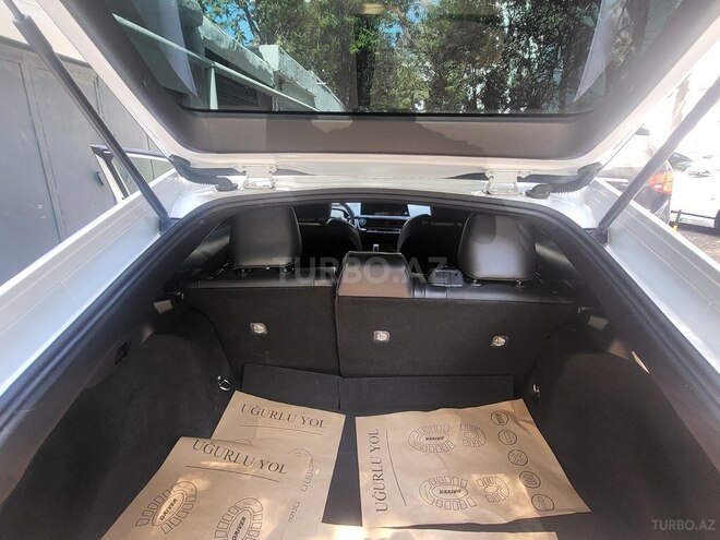 Toyota Prius 2023, 10,000 km - 2.0 л - Bakı