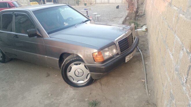 Mercedes 190 1991, 250,000 km - 2.0 л - Gəncə