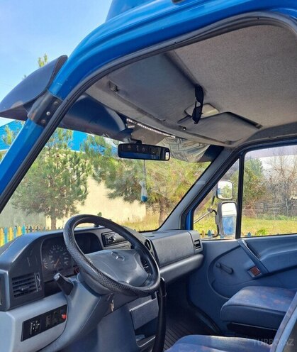 Mercedes Sprinter 210 1998, 395,000 km - 2.9 l - Sabirabad