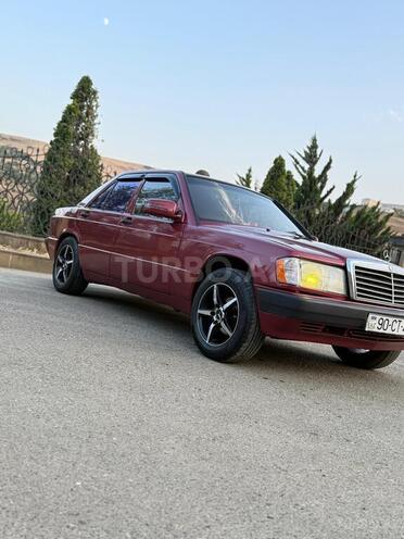Mercedes 190 1991, 153,000 km - 2.0 л - Yardımlı