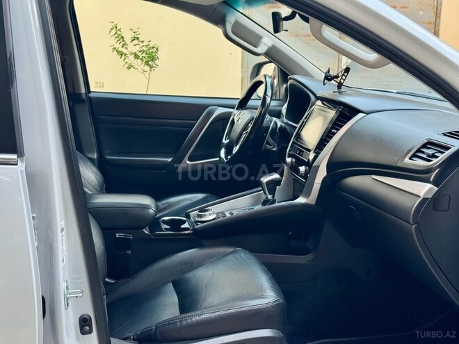 Mitsubishi Pajero Sport 2020, 91,821 km - 3.0 l - Bakı