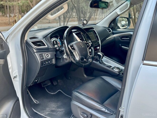 Mitsubishi Pajero Sport 2020, 91,821 km - 3.0 l - Bakı