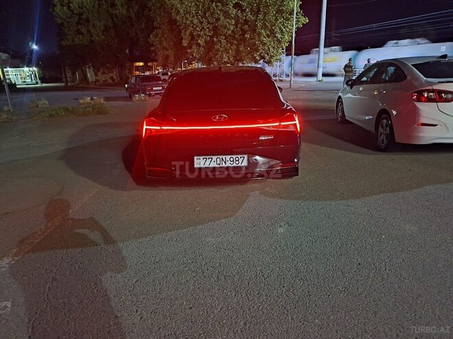 Hyundai Elantra 2022, 91,800 km - 2.0 л - Qazax