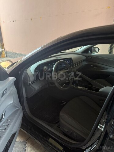 Hyundai Elantra 2022, 91,800 km - 2.0 л - Qazax