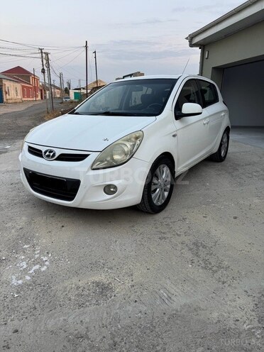 Hyundai i20 2009, 166,000 km - 1.6 l - Bakı