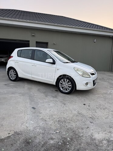 Hyundai i20 2009, 166,000 km - 1.6 l - Bakı