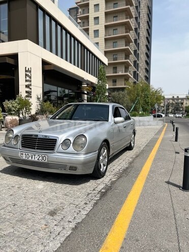 Mercedes E 230 1996, 368,000 km - 2.3 l - Bakı