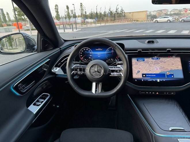 Mercedes E 300 e 2024, 18,000 km - 2.0 l - Bakı