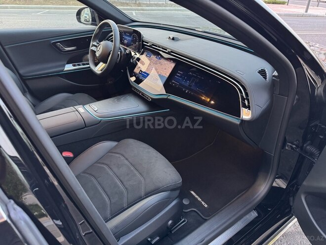 Mercedes E 300 e 2024, 18,000 km - 2.0 l - Bakı