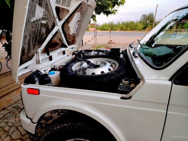 LADA (VAZ) 2121 Niva (4x4) 2013, 211,000 km - 1.7 l - Tovuz