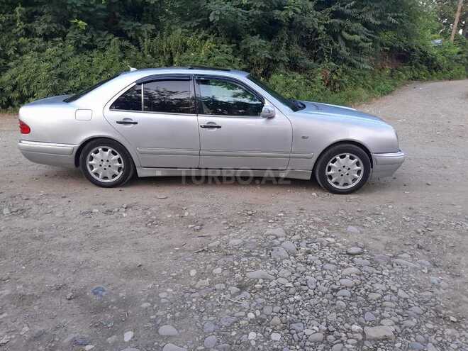 Mercedes E 230 1996, 150,000 km - 2.3 l - Qazax