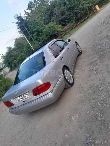 Mercedes E 230 1996, 150,000 km - 2.3 l - Qazax