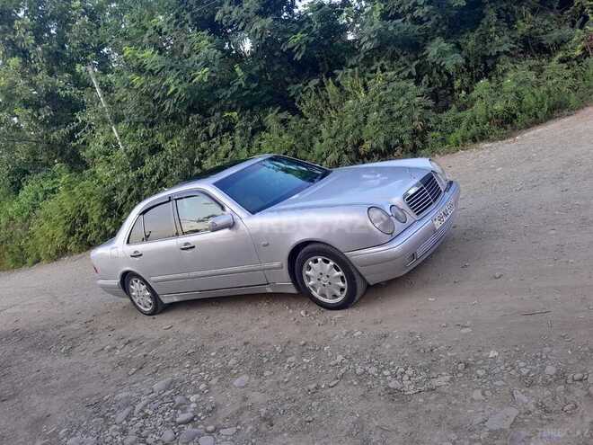 Mercedes E 230 1996, 150,000 km - 2.3 l - Qazax