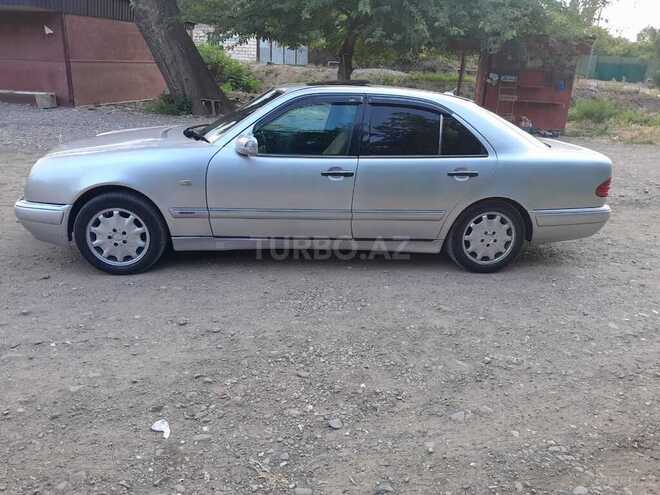 Mercedes E 230 1996, 150,000 km - 2.3 l - Qazax