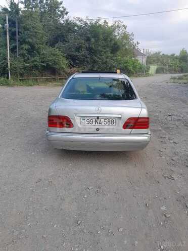 Mercedes E 230 1996, 150,000 km - 2.3 l - Qazax