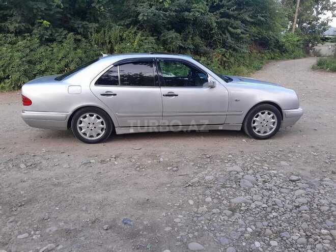 Mercedes E 230 1996, 150,000 km - 2.3 l - Qazax