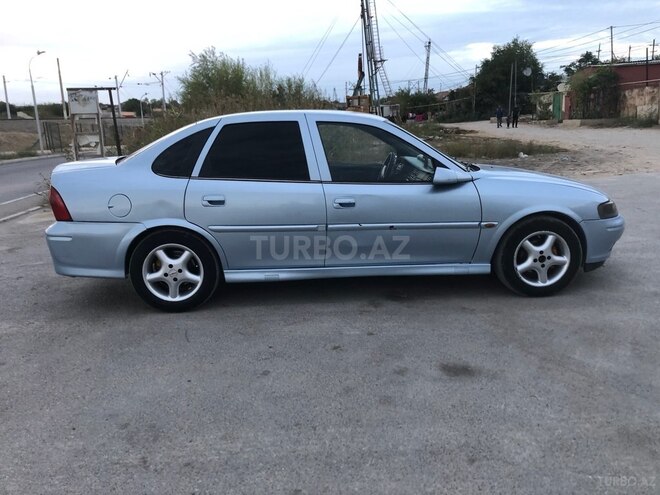 Opel Vectra 1996, 345,000 km - 2.0 l - Bakı