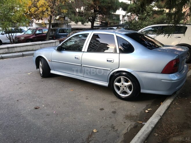 Opel Vectra 1996, 345,000 km - 2.0 l - Bakı