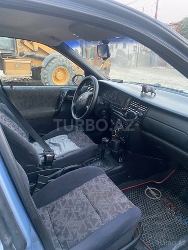 Opel Vectra 1996, 345,000 km - 2.0 l - Bakı