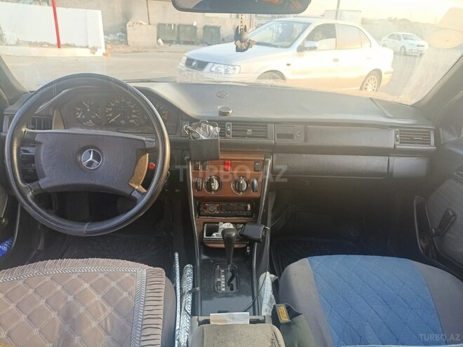 Mercedes E 200 1993, 740,000 km - 2.0 l - Bakı