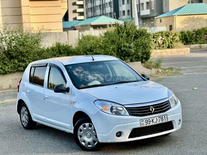 Renault Sandero 2013, 213,580 km - 1.6 l - Bakı