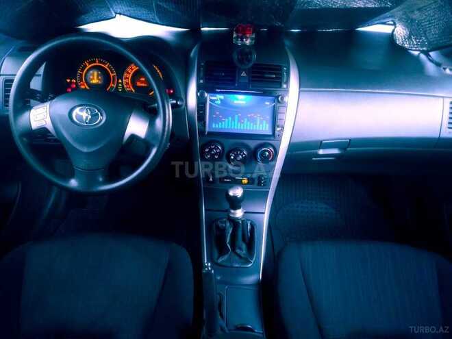 Toyota Corolla 2009, 255,000 km - 1.4 l - Göygöl