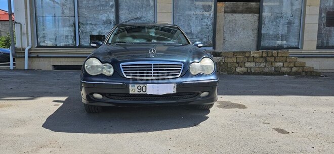 Mercedes C 240 2001, 427 km - 2.6 l - Quba