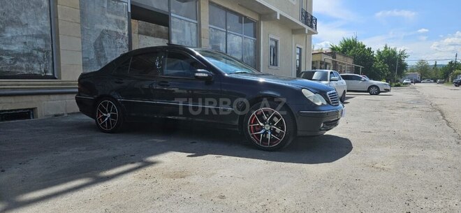 Mercedes C 240 2001, 427 km - 2.6 l - Quba