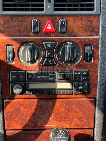 Mercedes E 240 1998, 202,000 km - 2.4 l - Bakı